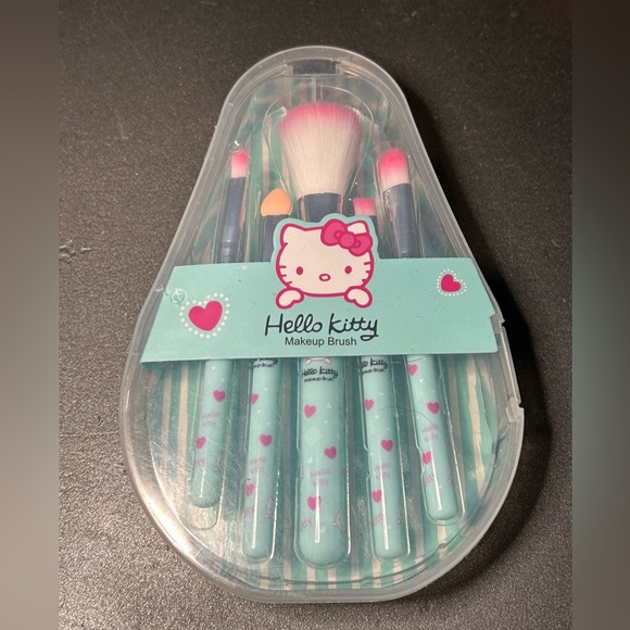 Hello Kitty Blue and Pink Brush Collection - Picture 3 of 4